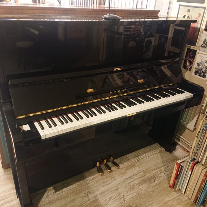 Piano KAWAÏ